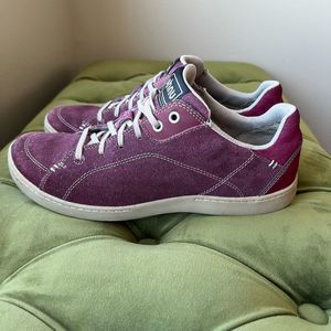 AHNU Taraval Vintage Port Purple Leather Suede Shoes Womens 8.5